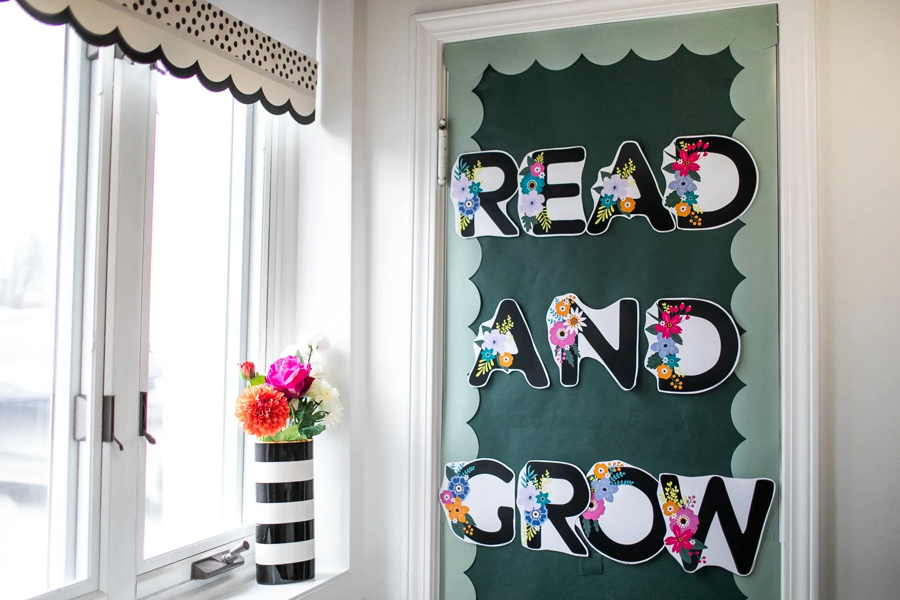 Black with Floral Swag Bulletin Board Letters | DIY Inspirational Classroom Headline | Midnight Meadow| UPRINT  | Schoolgirl Style